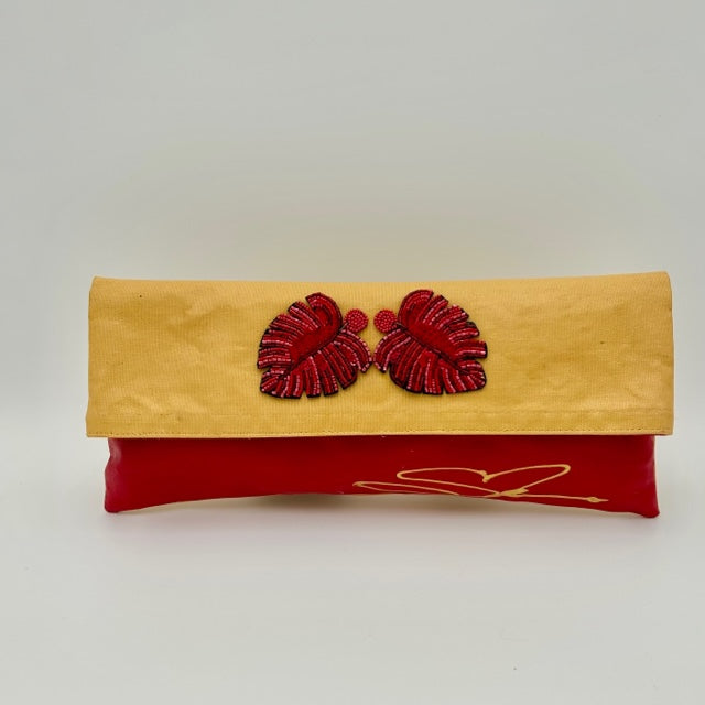 Two-Tone with Red Fronds