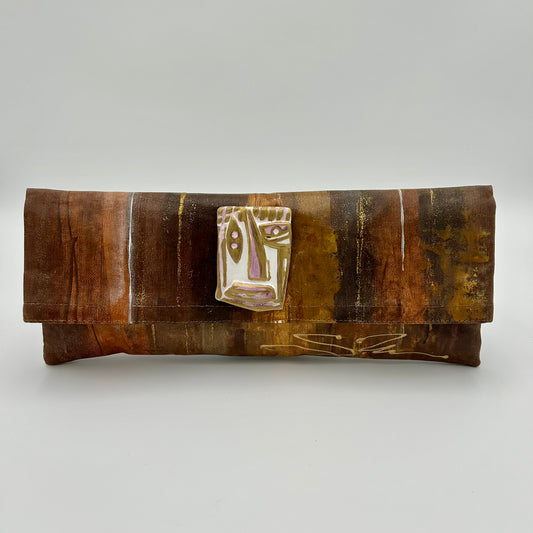 Funky mask on neutral clutch